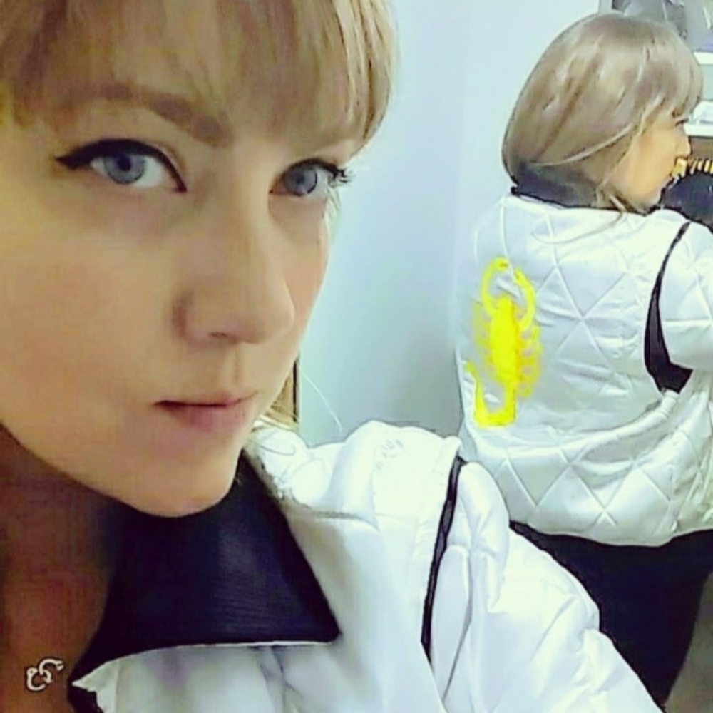 Scorpion Drive White and Gold Satin Bomber Jacket Size Large